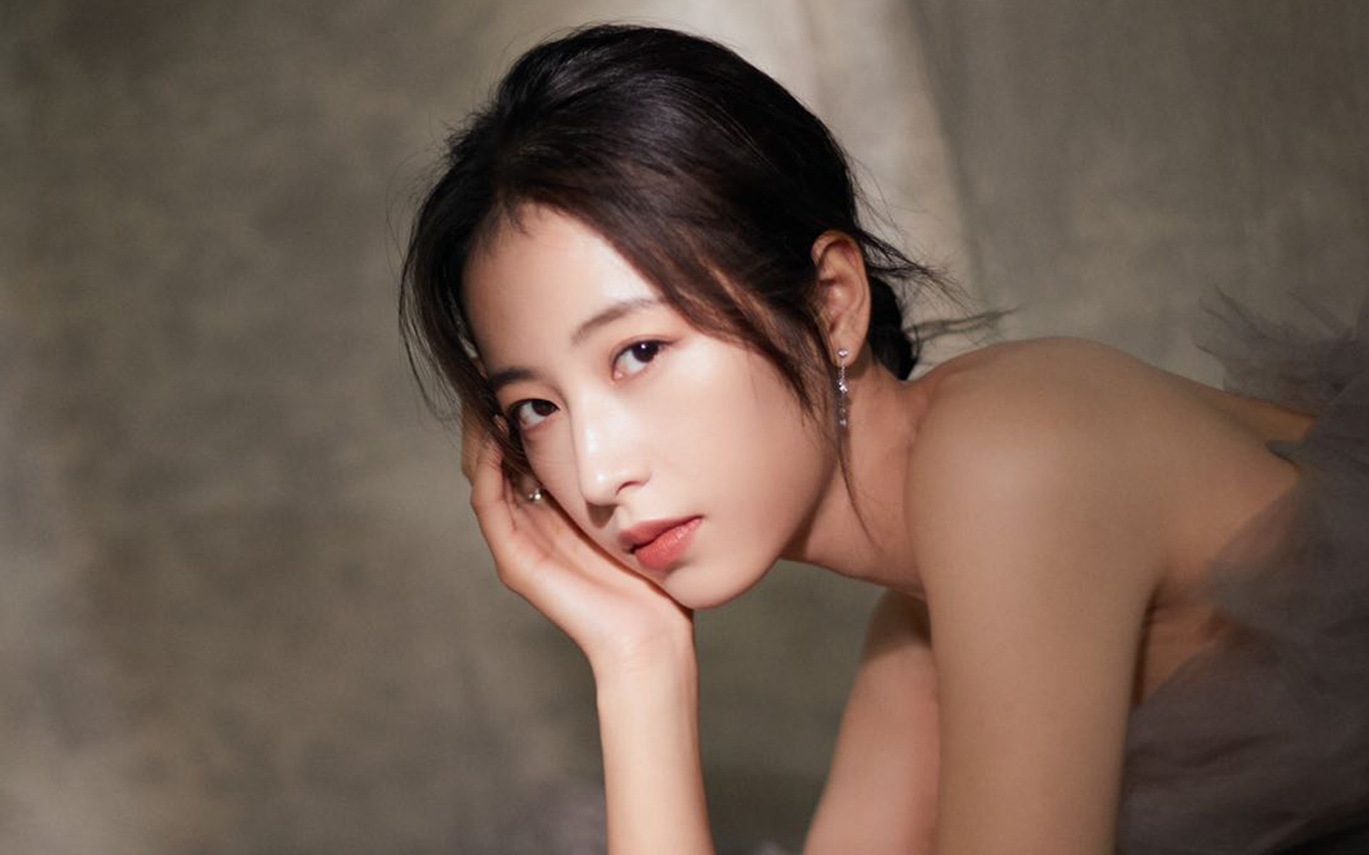 冰岛奇迹再现，雷克雅未克勇士斩落塞维利亚，苏亚雷斯统治全场