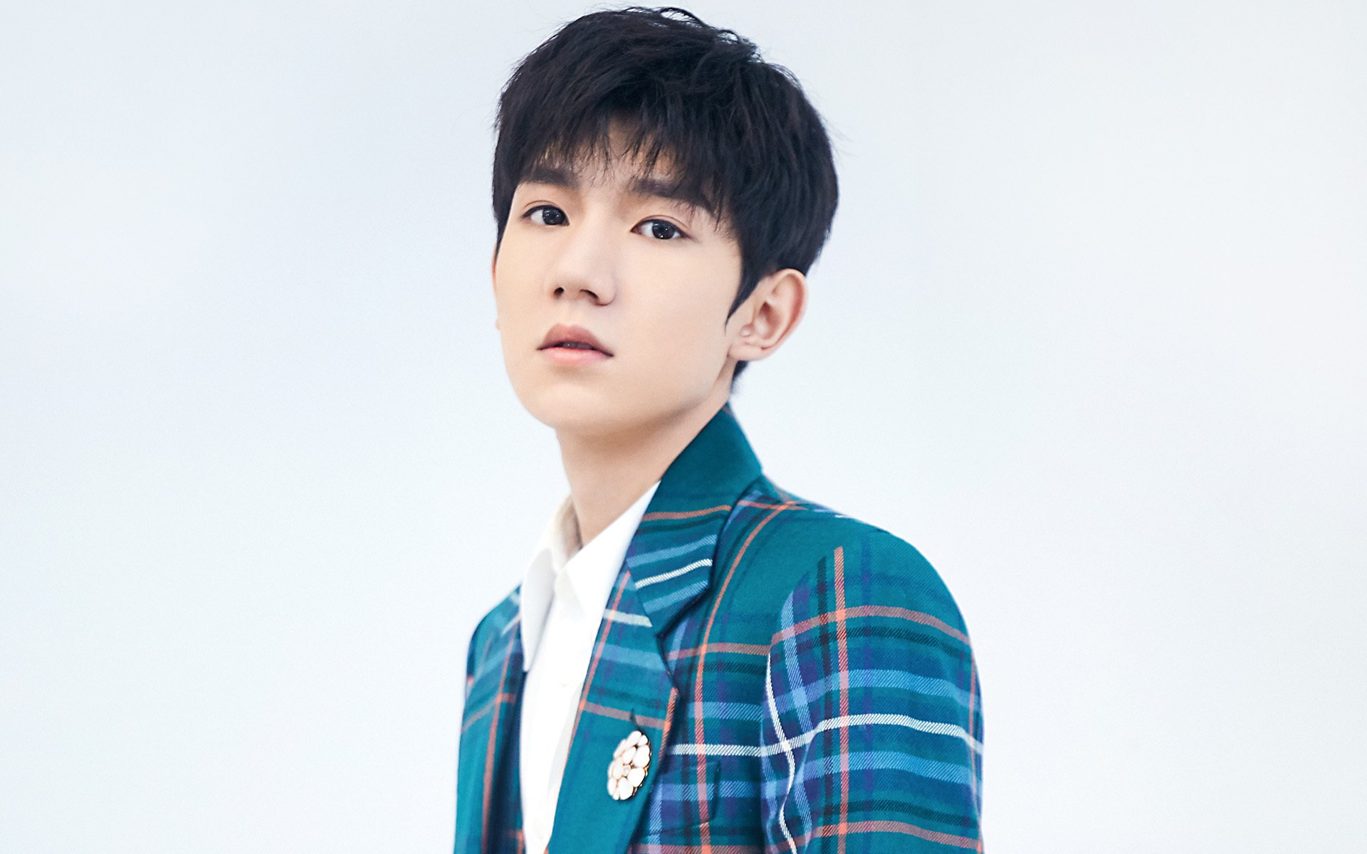 F1街道赛之夜，足球巨星巴尔韦德的跨界决胜一脚